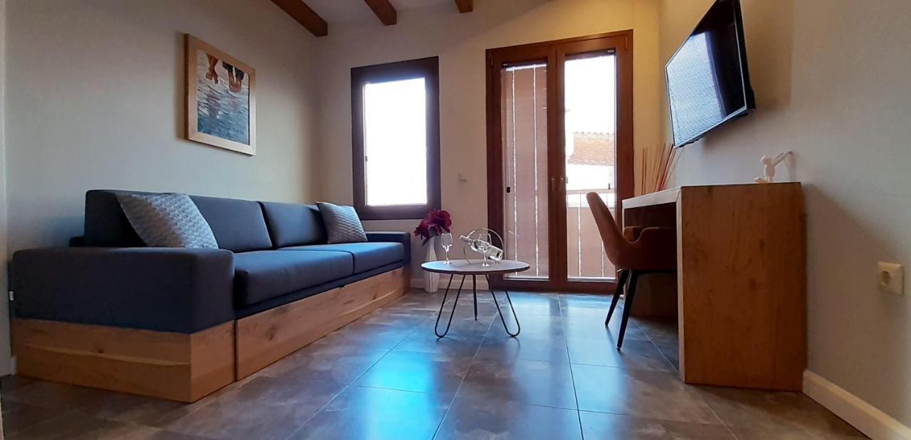 Andros 4 All Seasons Villas&Suites - Agios Nikolas street Ormos  Exterior foto