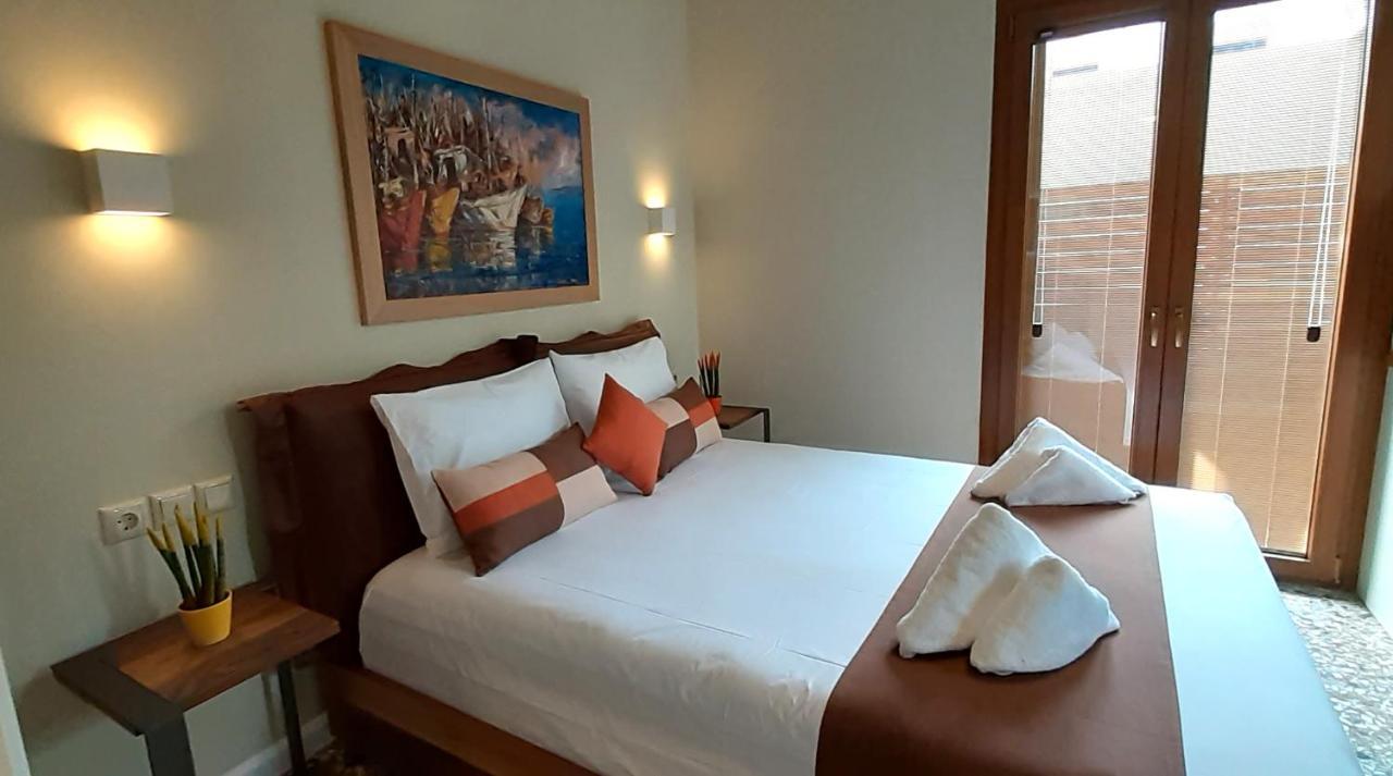 Andros 4 All Seasons Villas&Suites - Agios Nikolas street Ormos  Exterior foto