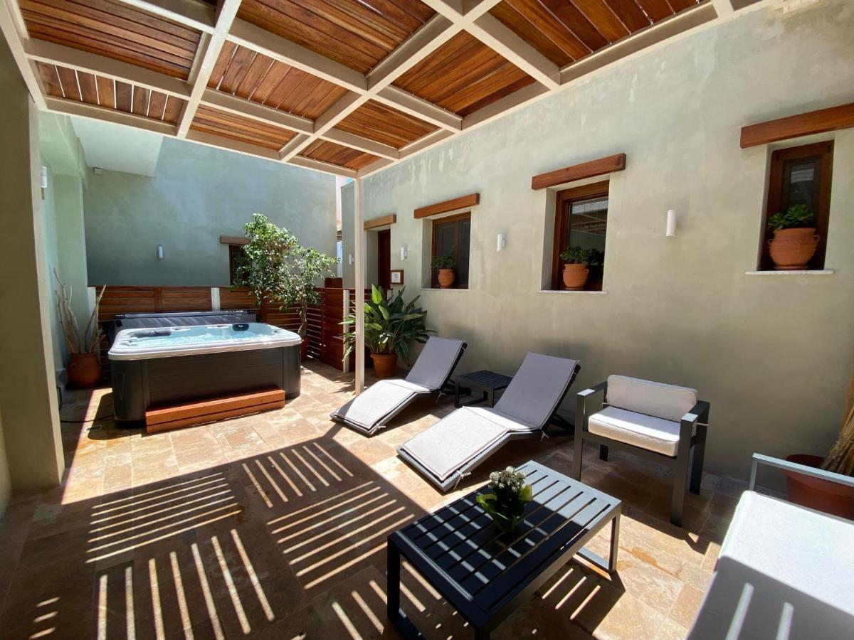 Andros 4 All Seasons Villas&Suites - Agios Nikolas street Ormos  Exterior foto