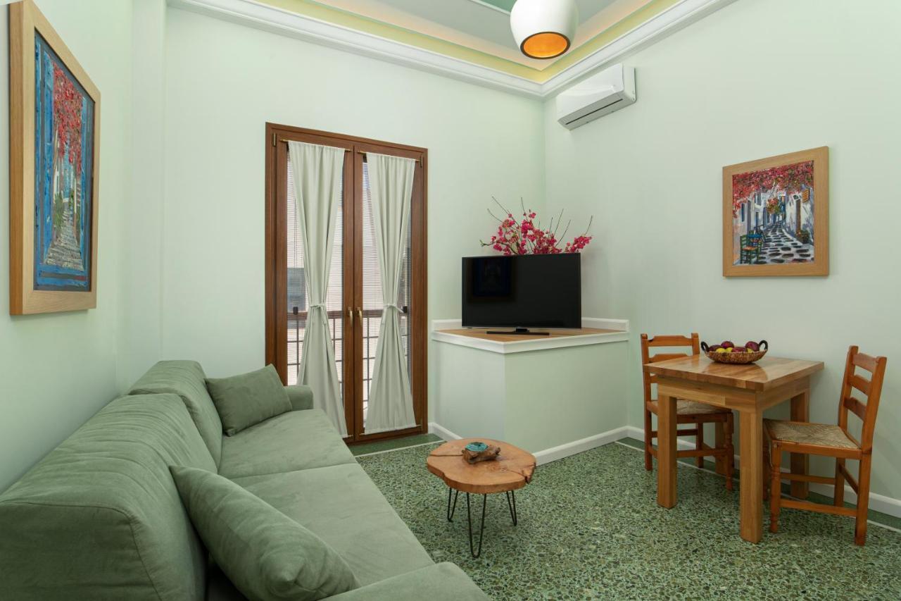 Andros 4 All Seasons Villas&Suites - Agios Nikolas street Ormos  Exterior foto